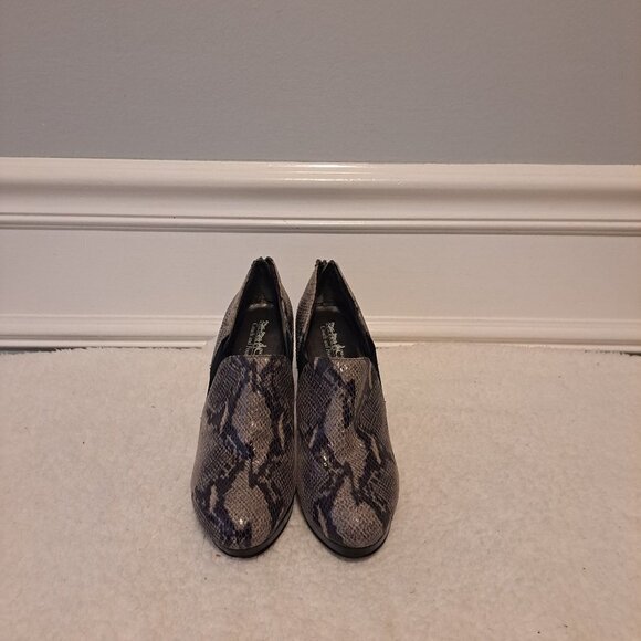 Coach and Four Shoes - Coach And Four Shoes Tadd 8.5M Faux Snake Zipper Platforms 3.5" Heel Bootie